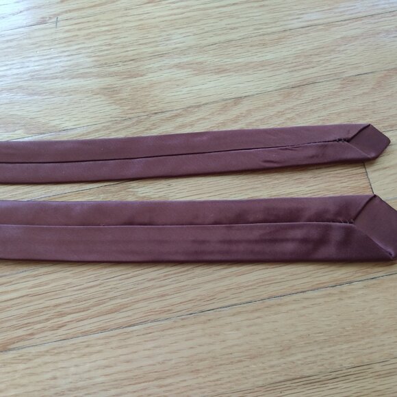 Vintage 70s Piano Skinny Tie Brown Novelty Necktie Silky Ska Punk Rockabilly - Picture 10 of 11